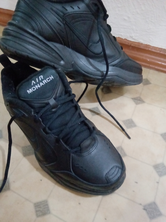 Кроссовки мужские Nike Air Monarch IV, отзывы покупателей, фото 4