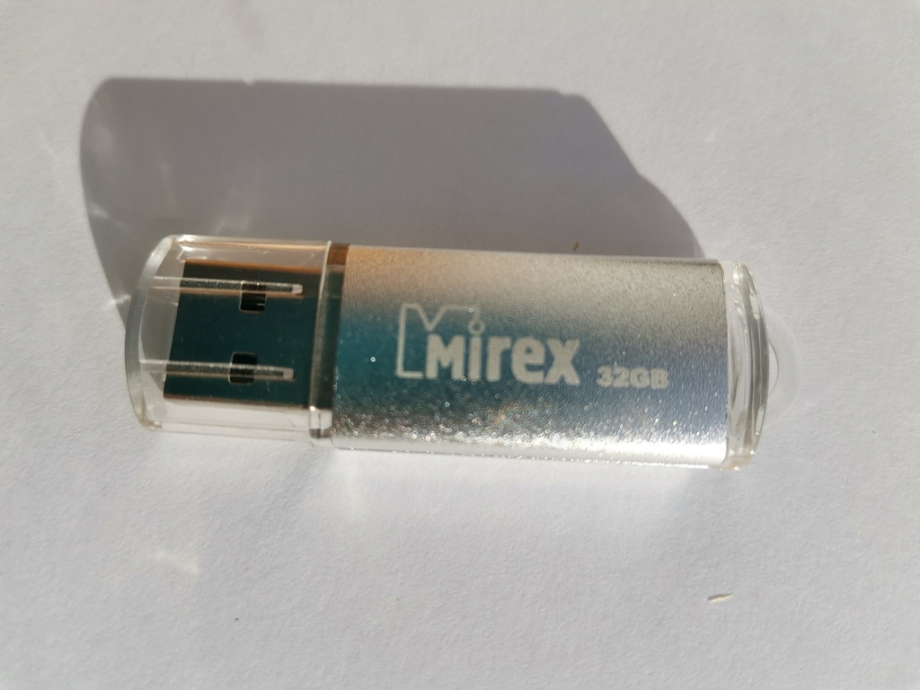 USB Флеш Mirex 4Gb UNIT SILVER (13600-FMUUSI04) - купить в  интернет-магазине RBT.ru. Цены, отзывы, характеристики и доставка в  Челябинске