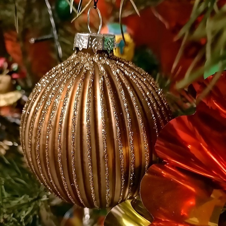 https://media.apltcdn.com/media_files/62c3/ac7f/79a3/5a00/01f3/cd51/large.jpg?1656990845