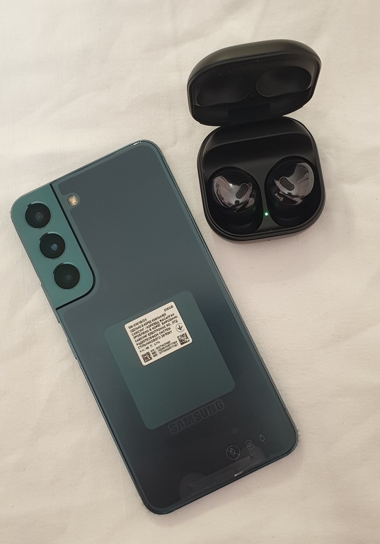 Samsung Galaxy S22 ブラック 本体 SAMSUNG (再生新品) Samsung Galaxy S22 [5G] スマートフォン