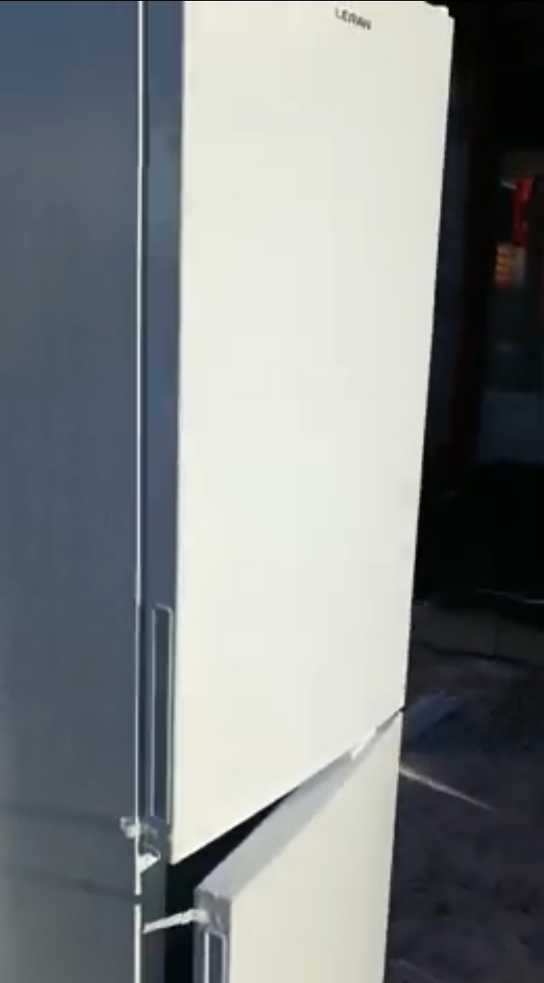 Screenshot_20230612-002851_YouTube.jpg