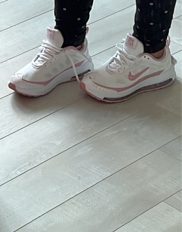 Кроссовки женские Nike Air Max Ap, отзывы покупателей, фото 1