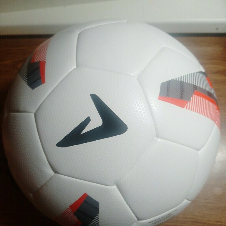 Мяч футбольный Demix Hybrid FIFA Quality, отзывы покупателей, фото 1