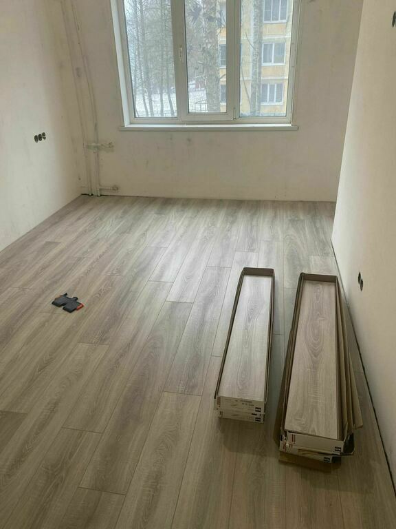 Ламинат 33 класс Egger Home дуб тосколано светлый 1,99 кв.м 8 мм с ...