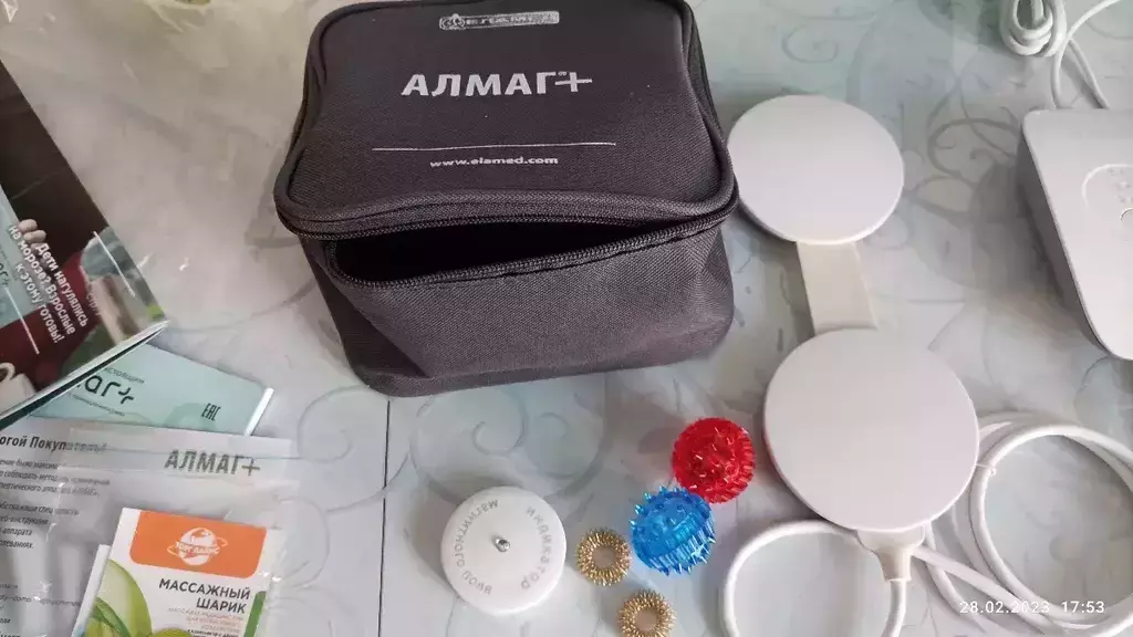 https://media.apltcdn.com/media_files/656d/d477/d89d/ff00/0124/bf30/large.webp?1701696629