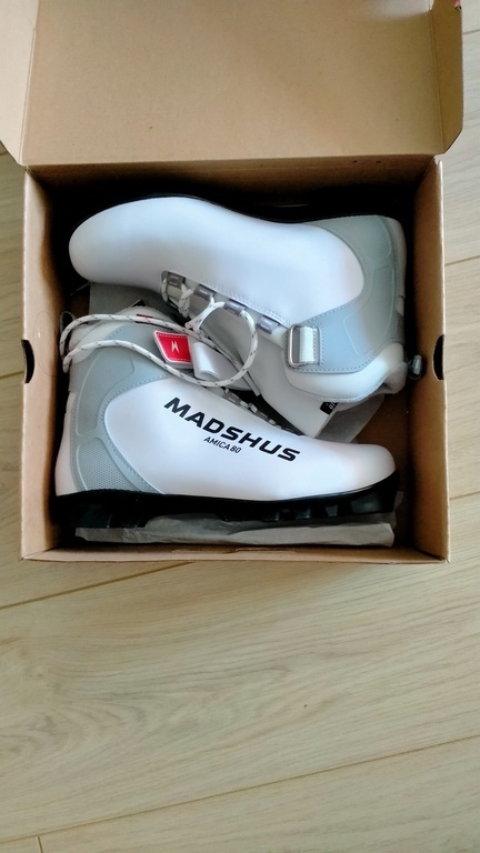Ботинки для беговых лыж женские Madshus Amica 80, отзывы покупателей, фото 1