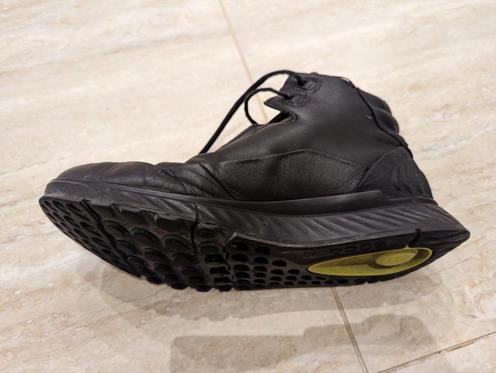 ECCO EXOSTRIDE M