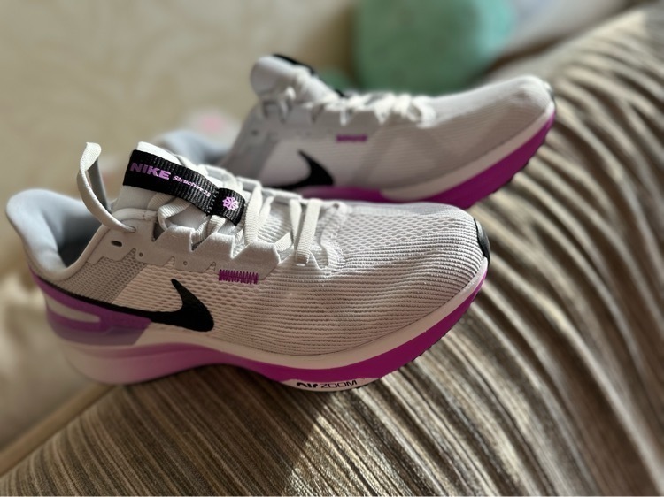 Кроссовки женские Nike Structure 25, отзывы покупателей, фото 2
