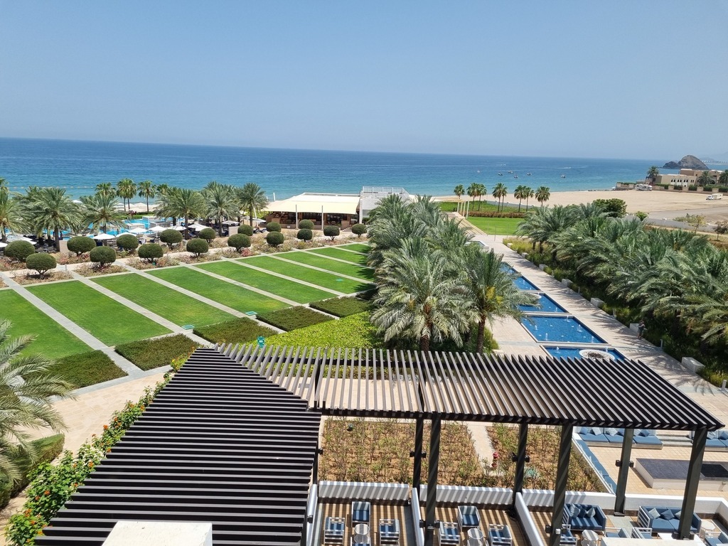 Отель InterContinental Fujairah Resort, Пляжные отели Фуджейры:  забронировать тур в отель, фото, описание, рейтинг