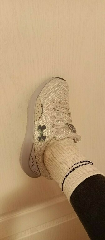 Кроссовки женские Under Armour Charged Surge 4, отзывы покупателей, фото 2