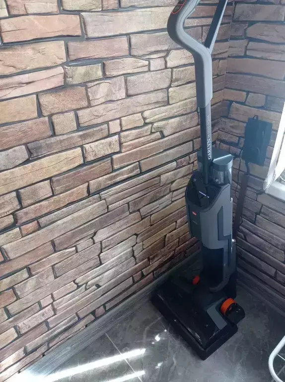 https://media.apltcdn.com/media_files/679f/9c3f/d89d/ff00/0116/ddf5/large.webp?1738513469
