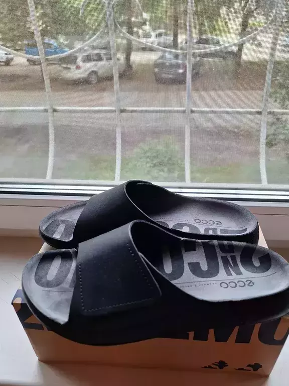 ECCO COZMO W ECCO COZMO W