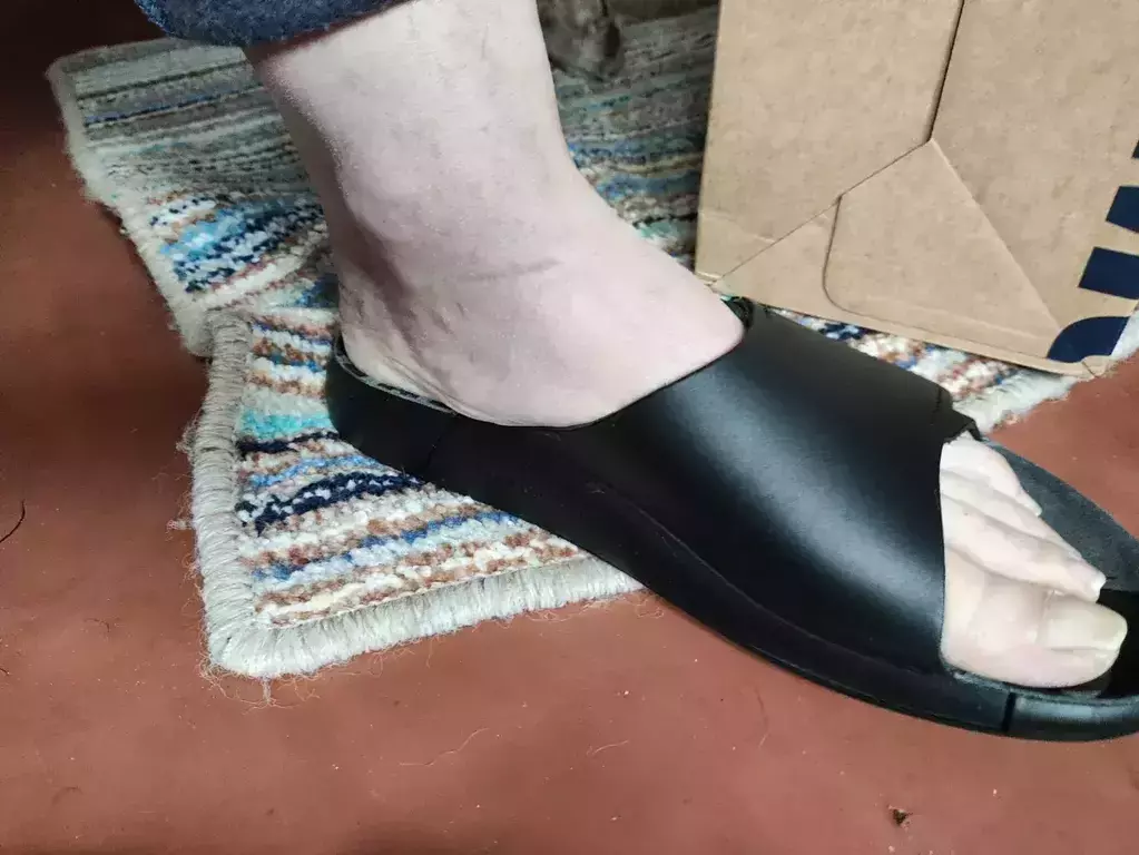 ECCO COZMO W ECCO COZMO W