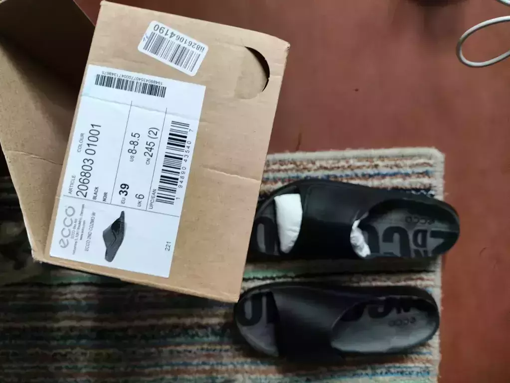 ECCO COZMO W ECCO COZMO W