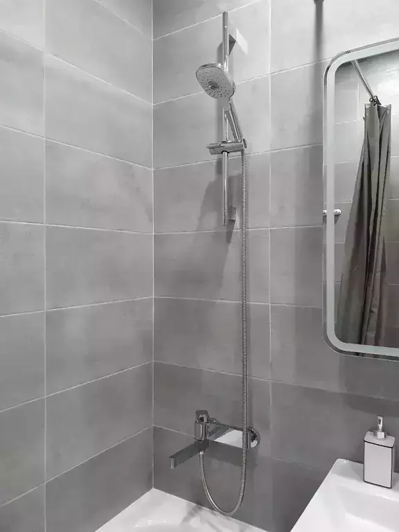 https://media.apltcdn.com/media_files/67d7/d0f2/6ed4/f300/010d/ccd7/large.webp?1742196977