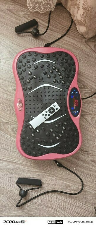 Виброплатформа для похудения Fitnesslive с эспандерами и Bluetooth модель 101 цвет розовый, отзывы покупателей, фото 2