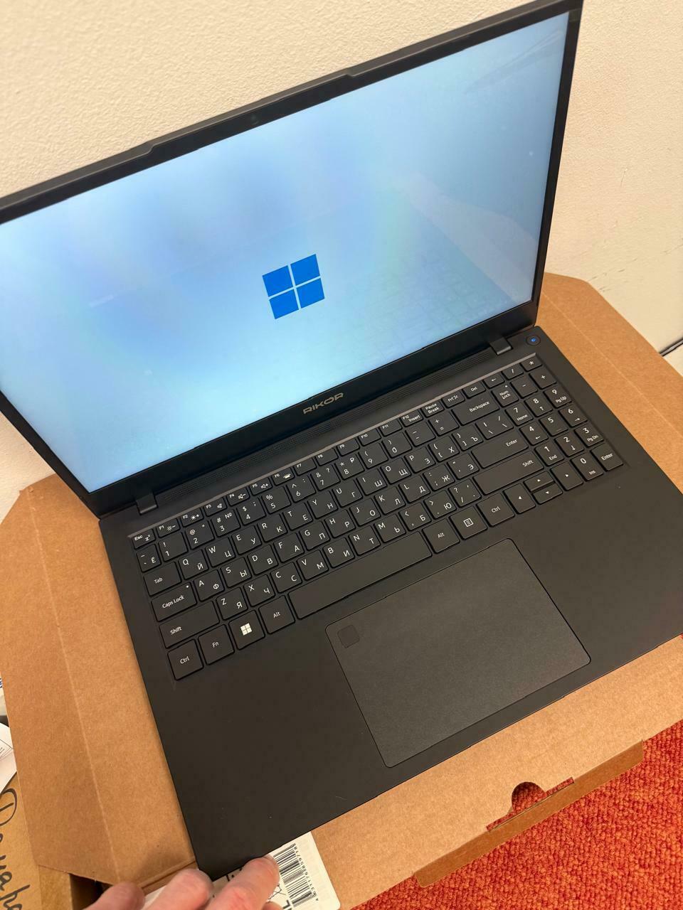 67f65655c8cbde0019e4fa36