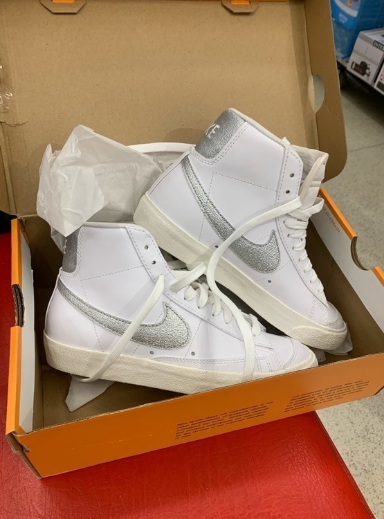 Кеды женские Nike Blazer Mid '77 ESS, отзывы покупателей, фото 1