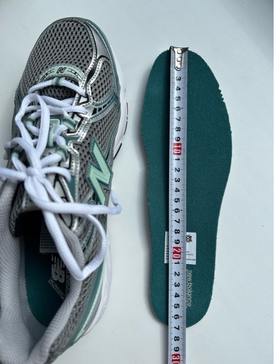 Кроссовки женские New Balance 740, отзывы покупателей, фото 3