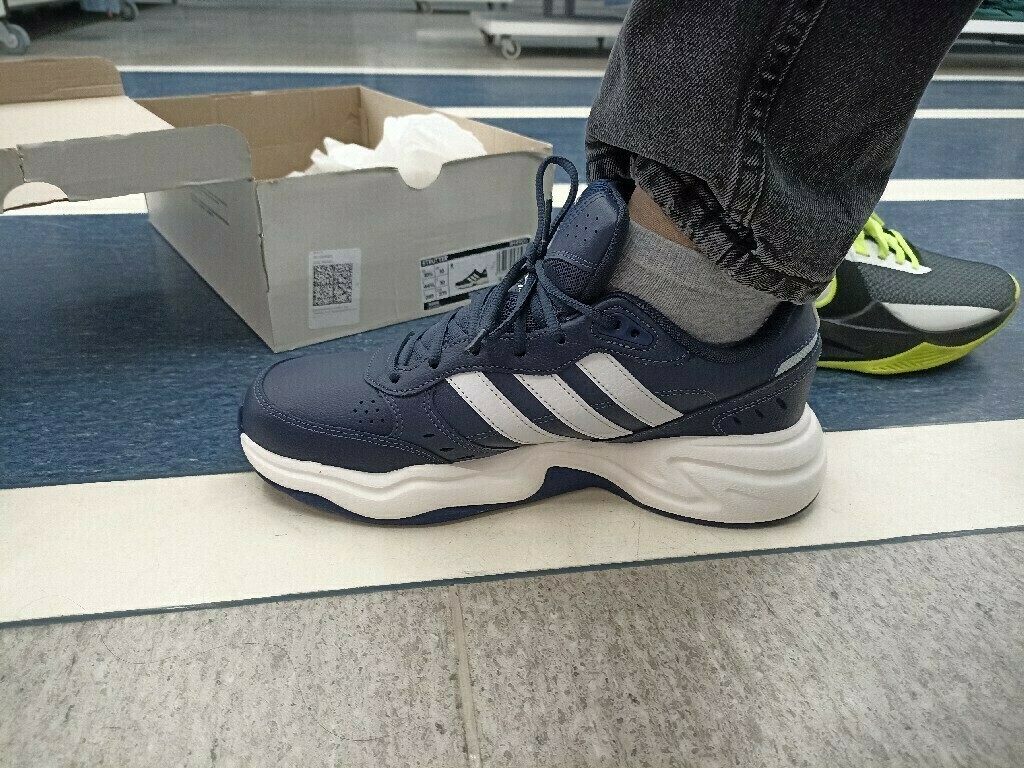 Кроссовки мужские adidas Strutter, отзывы покупателей, фото 1