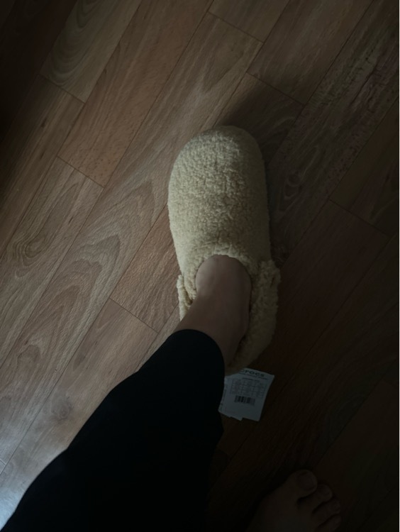 Клоги утепленные женские Crocs Classic Cozzzy Slipper, отзывы покупателей, фото 4