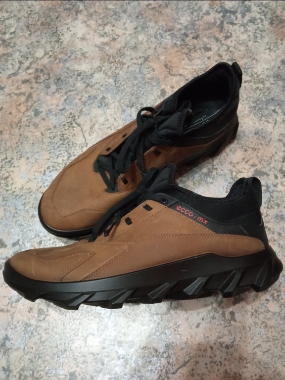 ECCO MX M