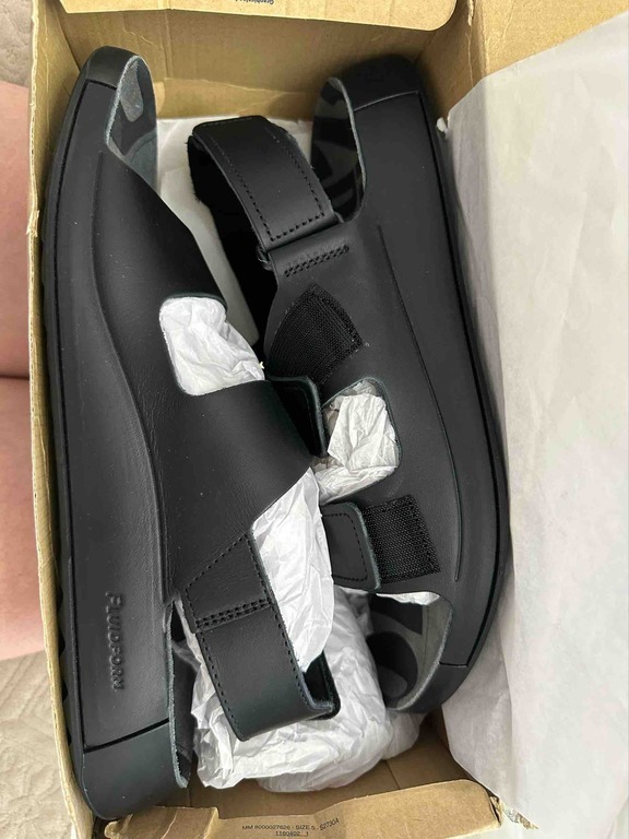 ECCO COZMO M