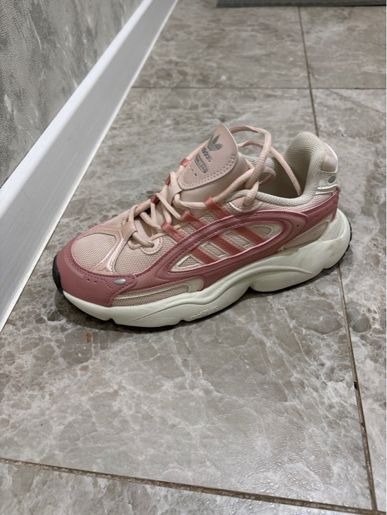 Кроссовки женские adidas Ozmillen, отзывы покупателей, фото 3