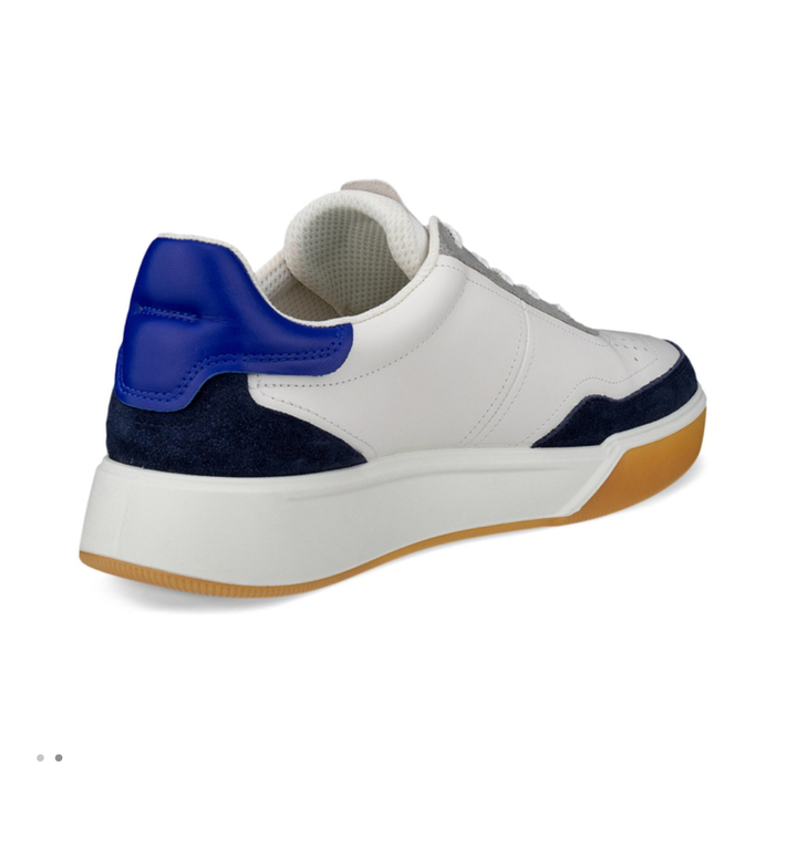 ECCO STREET COURT M ECCO STREET COURT M