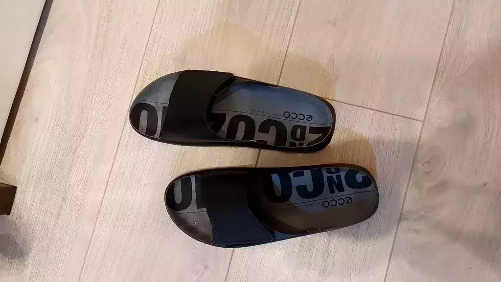 ECCO COZMO W ECCO COZMO W