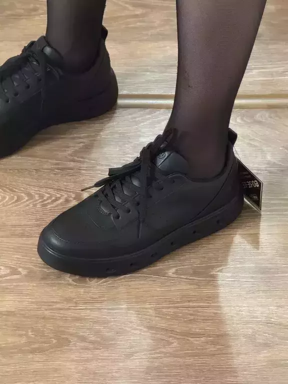 ECCO STREET 720 W ECCO STREET 720 W