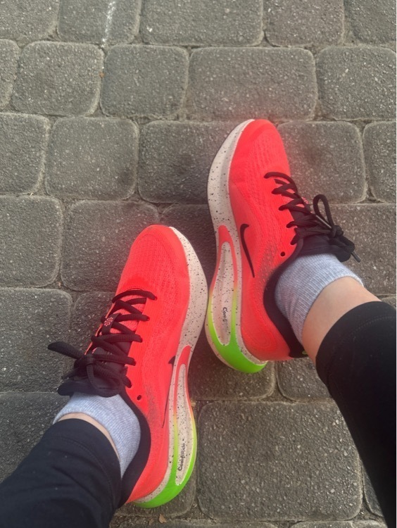 Кроссовки женские Nike Journey Run, отзывы покупателей, фото 1