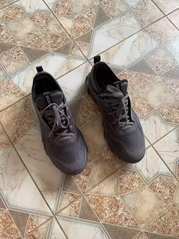 ECCO MX M