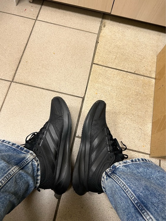 Кроссовки женские Adidas Runblaze, отзывы покупателей, фото 2