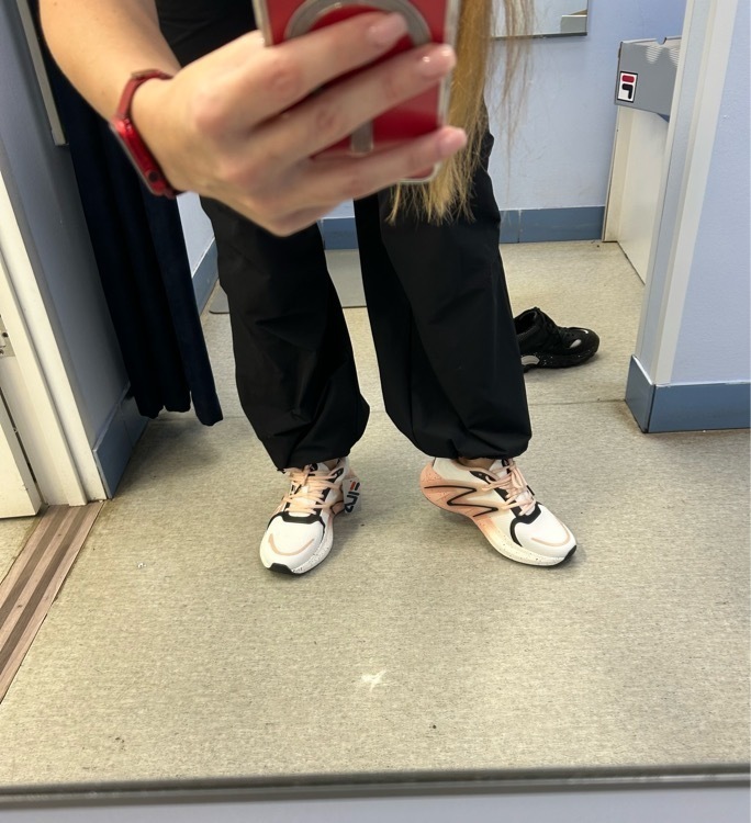 Кроссовки женские FILA Neon, отзывы покупателей, фото 3