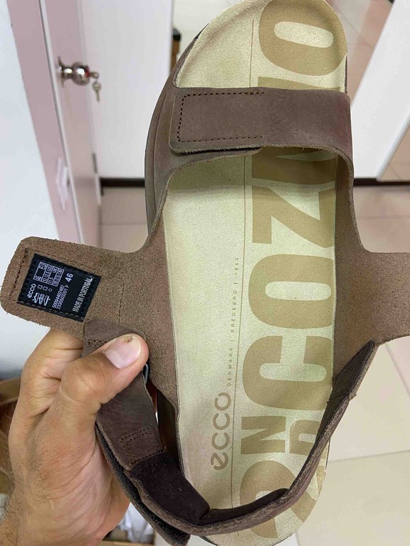 ECCO COZMO M