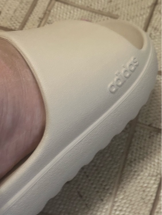 Шлепанцы женские adidas Adilette Lumia, отзывы покупателей, фото 2