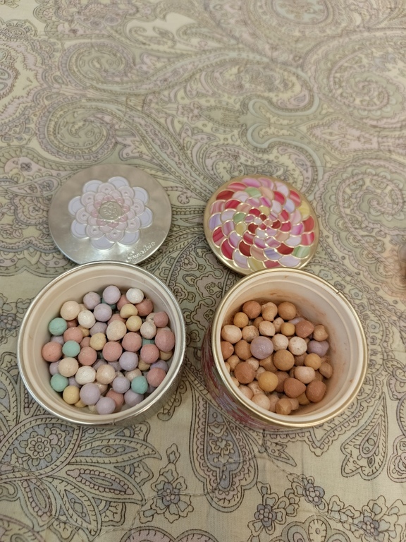 Guerlain Meteorites Light Revealing Pearls of Powder 03 Dore