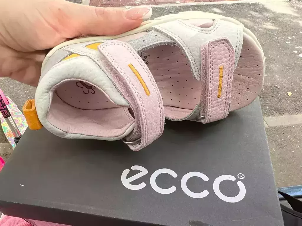 ECCO MINI STRIDE SANDAL