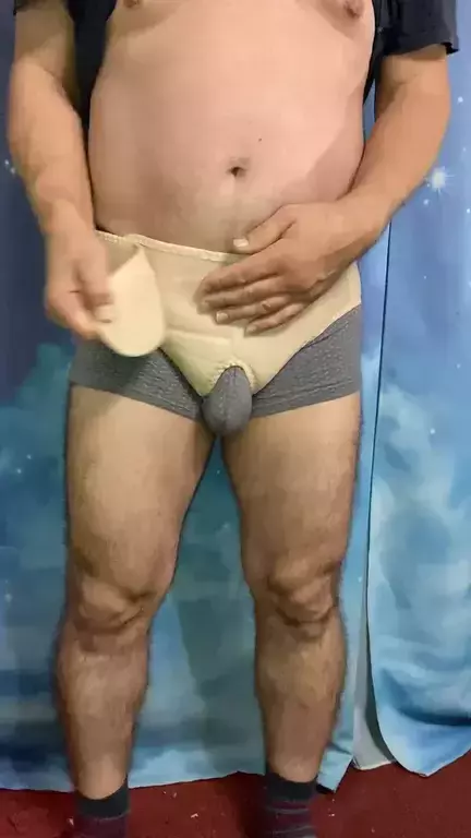 https://media.apltcdn.com/media_files/68d5/57c2/d89d/ff00/0130/af18/large.jpg?1758812097