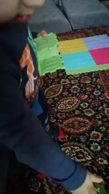 https://media.apltcdn.com/media_files/68d5/5efc/d89d/ff00/0130/c43e/large.jpg?1758813947