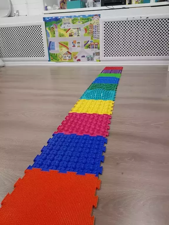 https://media.apltcdn.com/media_files/68d5/5f12/d89d/ff00/0130/c48e/large.jpeg?1758813968
