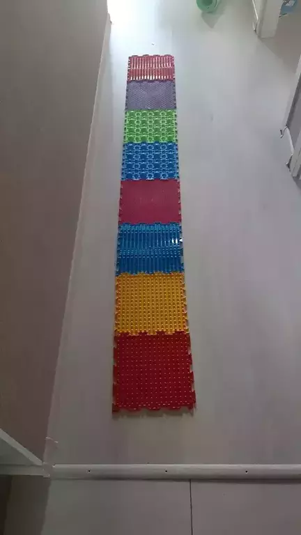 https://media.apltcdn.com/media_files/68d5/5f14/d89d/ff00/0130/c497/large.jpeg?1758813971