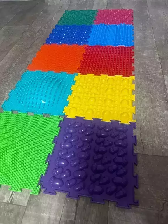 https://media.apltcdn.com/media_files/68d5/5f24/d89d/ff00/0130/c4cb/large.jpeg?1758813987