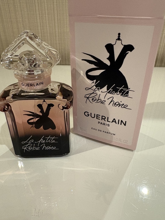 Guerlain La Petite Robe Noire Eau de Parfum 50 мл Парфюмерная вода