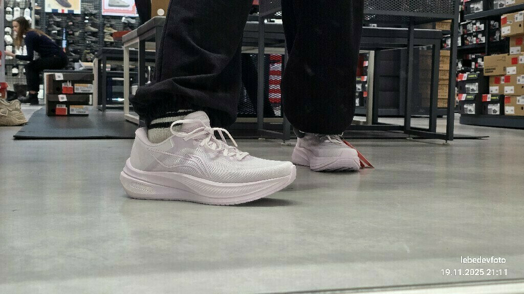 Кроссовки женские Li-Ning Yueying 5, отзывы покупателей, фото 1