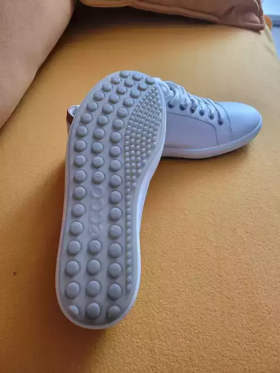 ECCO SOFT 7 W