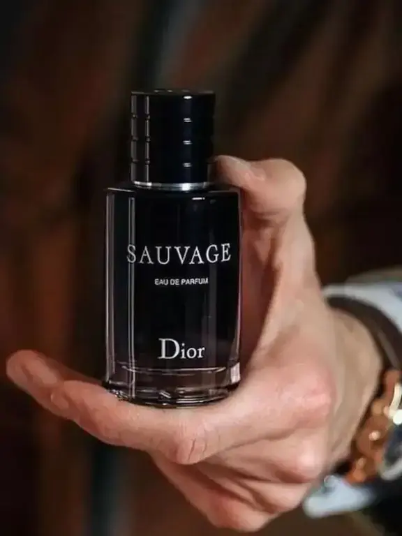 Dior Sauvage Eau De Parfum 100 мл Парфюмерная вода - купить по
