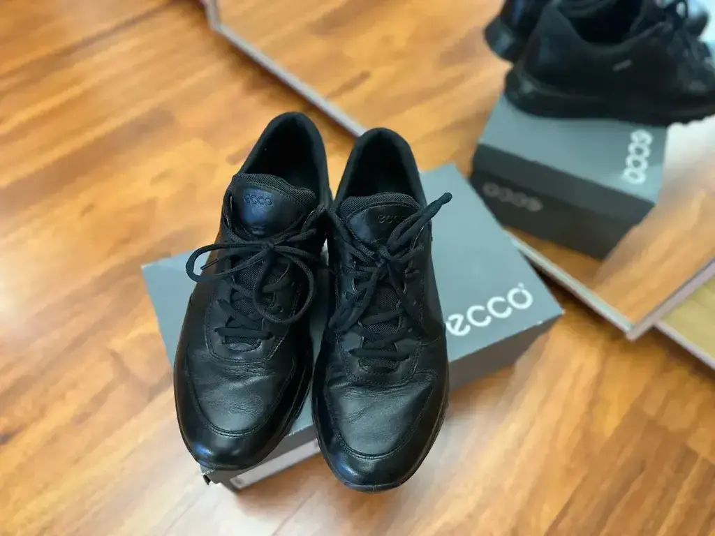 ECCO EXOSTRIDE M