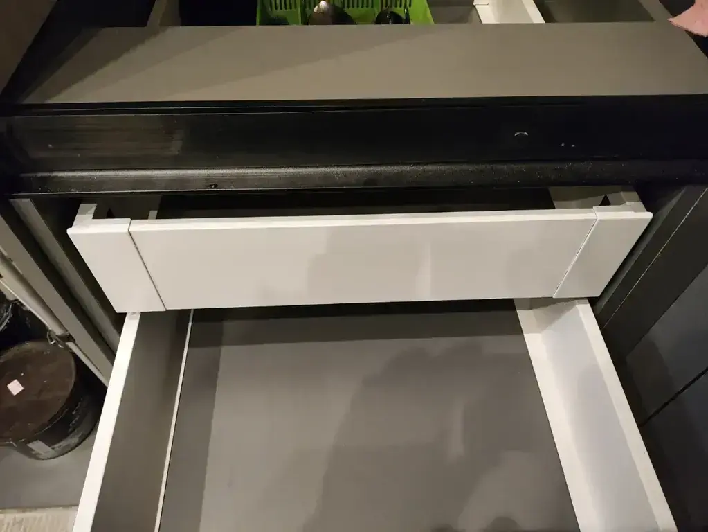 annexページ Комплект для низкого внутреннего ящика AXIS PRO H-86 (панель +